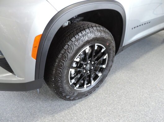 2026 Chev Traverse Z71 015