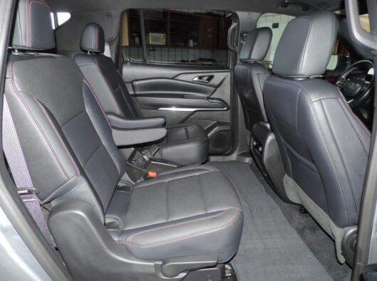 2026 Chev Traverse Z71 027