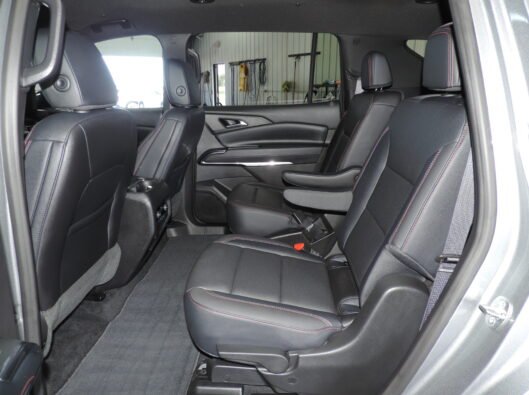 2026 Chev Traverse Z71 033