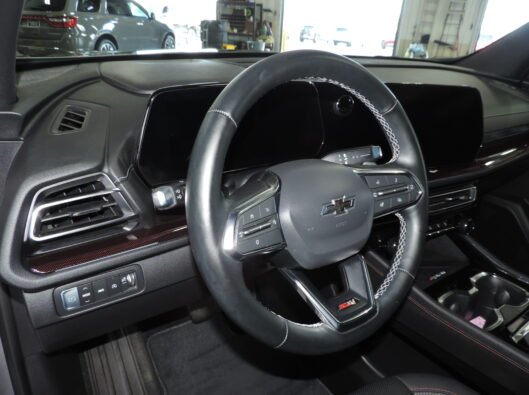 2026 Chev Traverse Z71 037