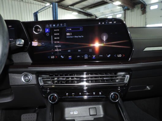 2026 Chev Traverse Z71 040