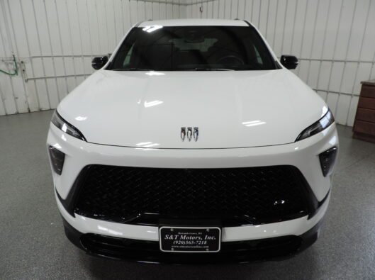 2026 White Buick Enclave 005