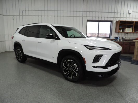 2026 White Buick Enclave 010