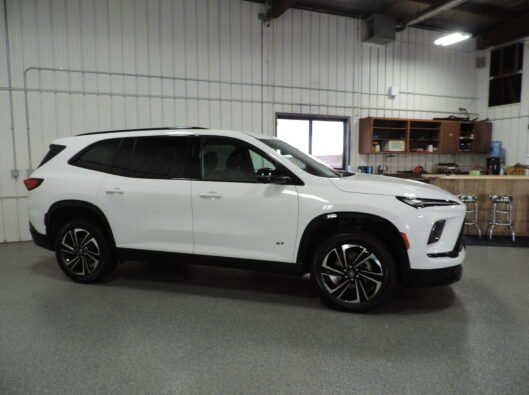 2026 White Buick Enclave 011