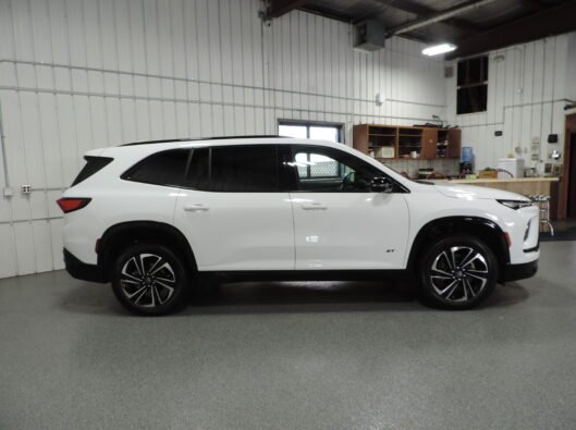 2026 White Buick Enclave 012