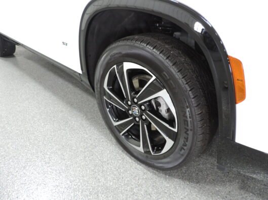 2026 White Buick Enclave 013