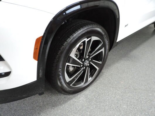 2026 White Buick Enclave 015