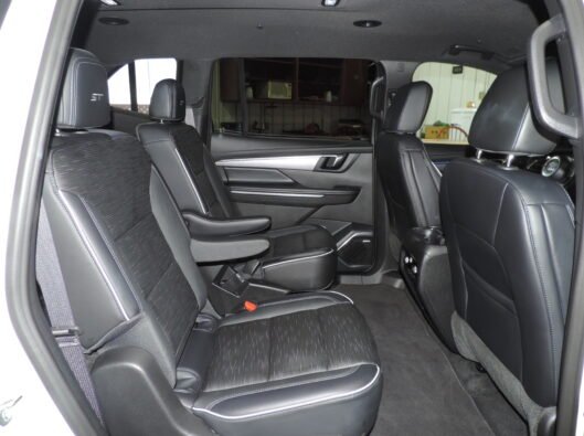 2026 White Buick Enclave 029