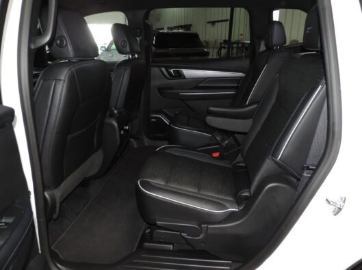 2026 White Buick Enclave 036
