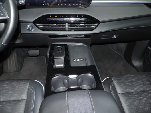 2026 White Buick Enclave 045