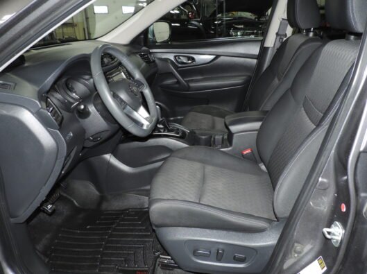 2017 Nissan Rogue 035