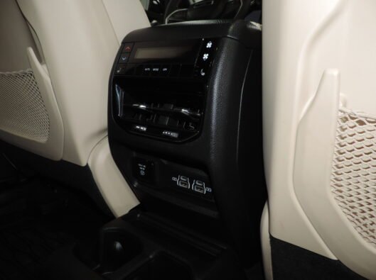 2024 Jeep Grd Cherokee Limited L 030