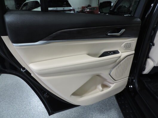 2024 Jeep Grd Cherokee Limited L 036