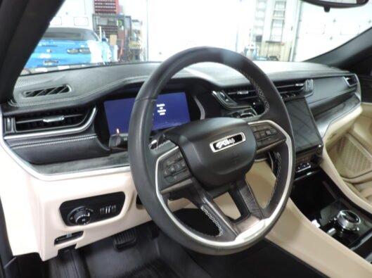 2024 Jeep Grd Cherokee Limited L 042