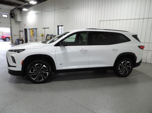 2026 Buick Enclave ST White 10k miles 004