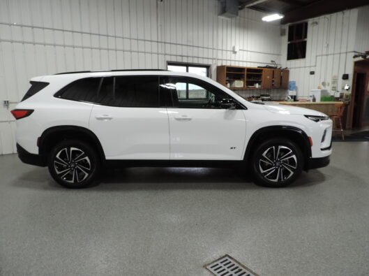 2026 Buick Enclave ST White 10k miles 013