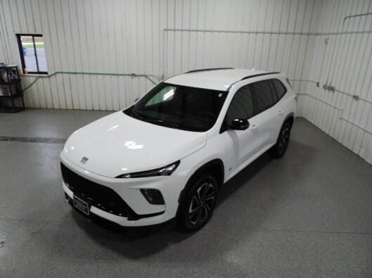 2026 Buick Enclave ST White 10k miles 018