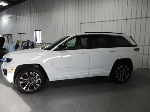 2024 Jeep grd Cherokee Overland 003