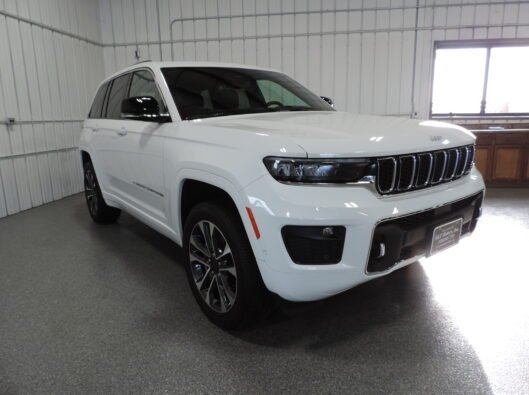 2024 Jeep grd Cherokee Overland 007