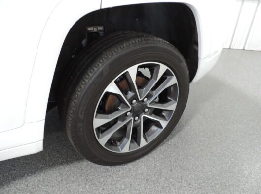 2024 Jeep grd Cherokee Overland 013