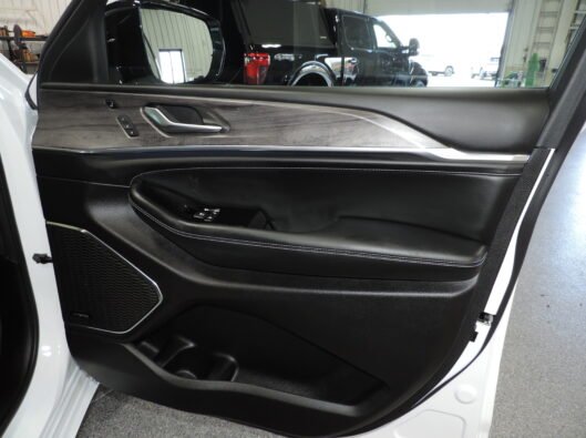 2024 Jeep grd Cherokee Overland 020