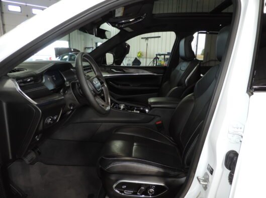 2024 Jeep grd Cherokee Overland 034
