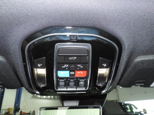 2024 Jeep grd Cherokee Overland 040