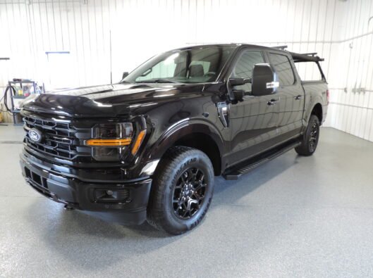 2025 Ford F150 Black 002