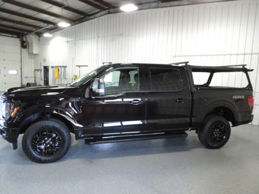 2025 Ford F150 Black 004