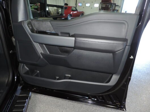2025 Ford F150 Black 022