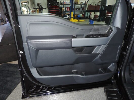 2025 Ford F150 Black 030